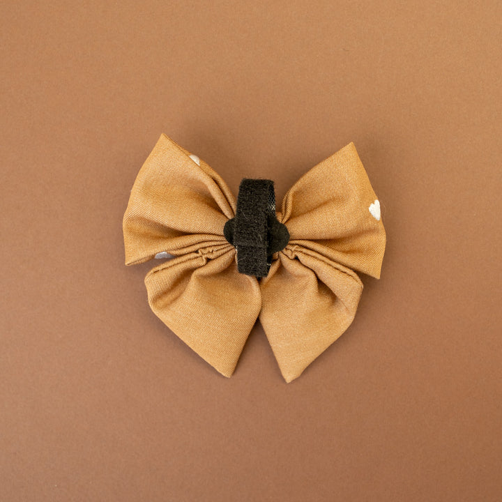Motýlek Sailor Aussie Maison - Caramel Crush
