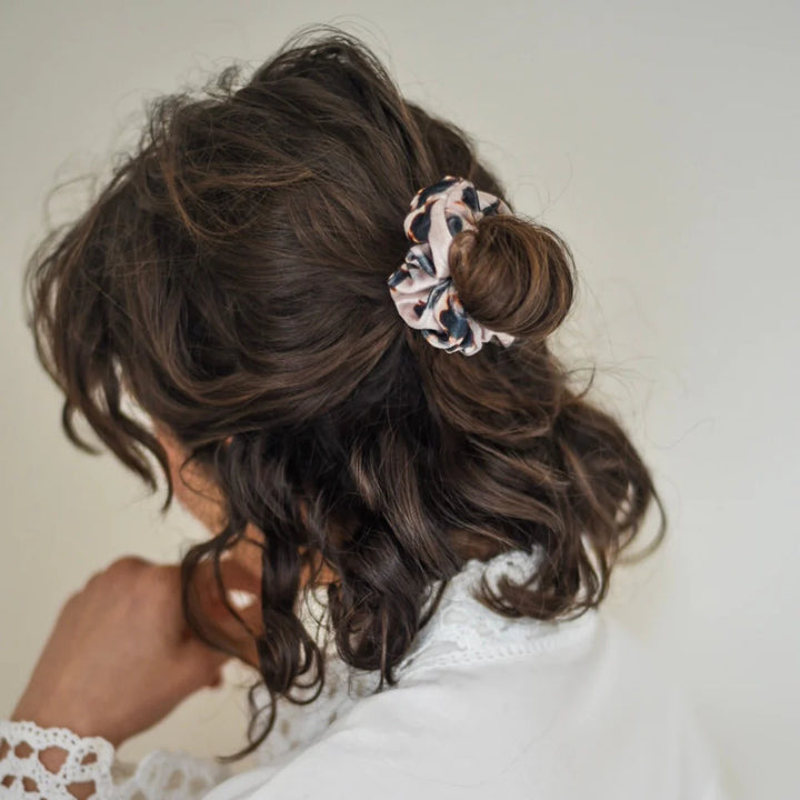 Cocopup Hair Scrunchie - Ivory Tort