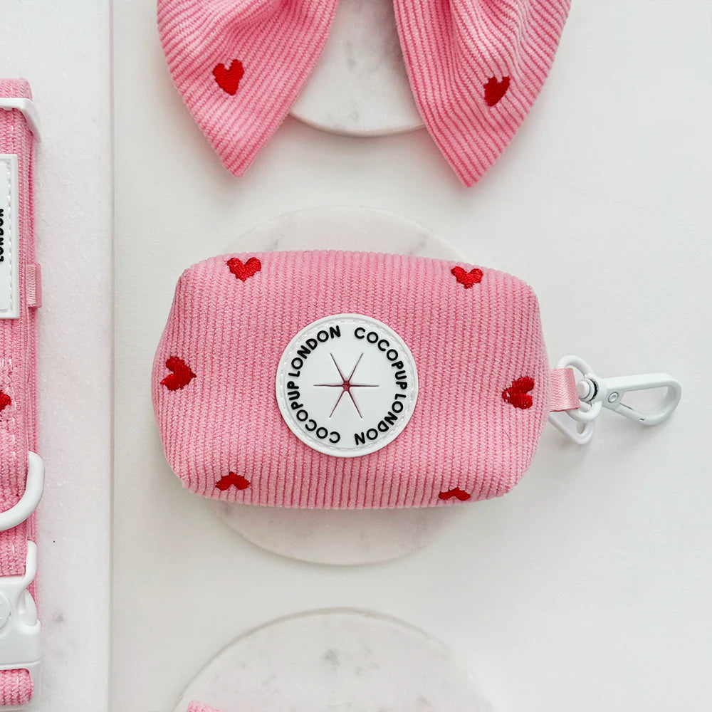 Cocopup pouzdro na sáčky - Pink Heartstrings