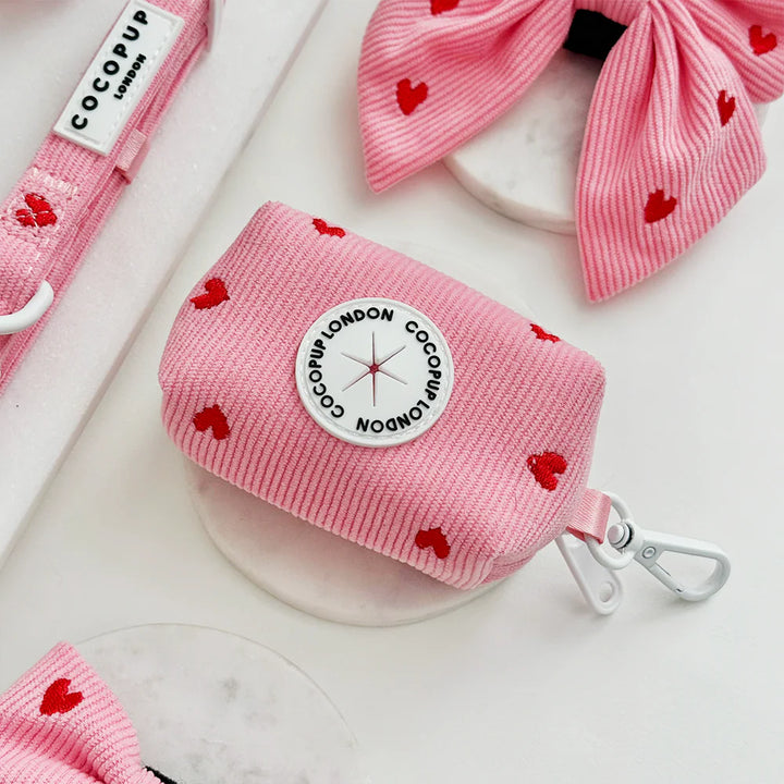 Cocopup pouzdro na sáčky - Pink Heartstrings