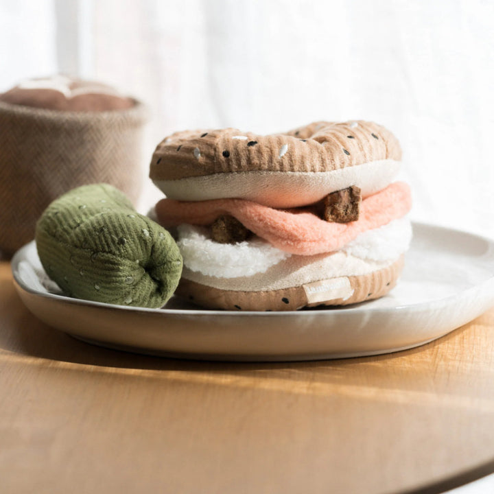 BAGEL + PICKLE čmuchací hračka