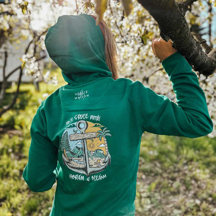 Oversize grünes Sweatshirt - Berge und Ozean