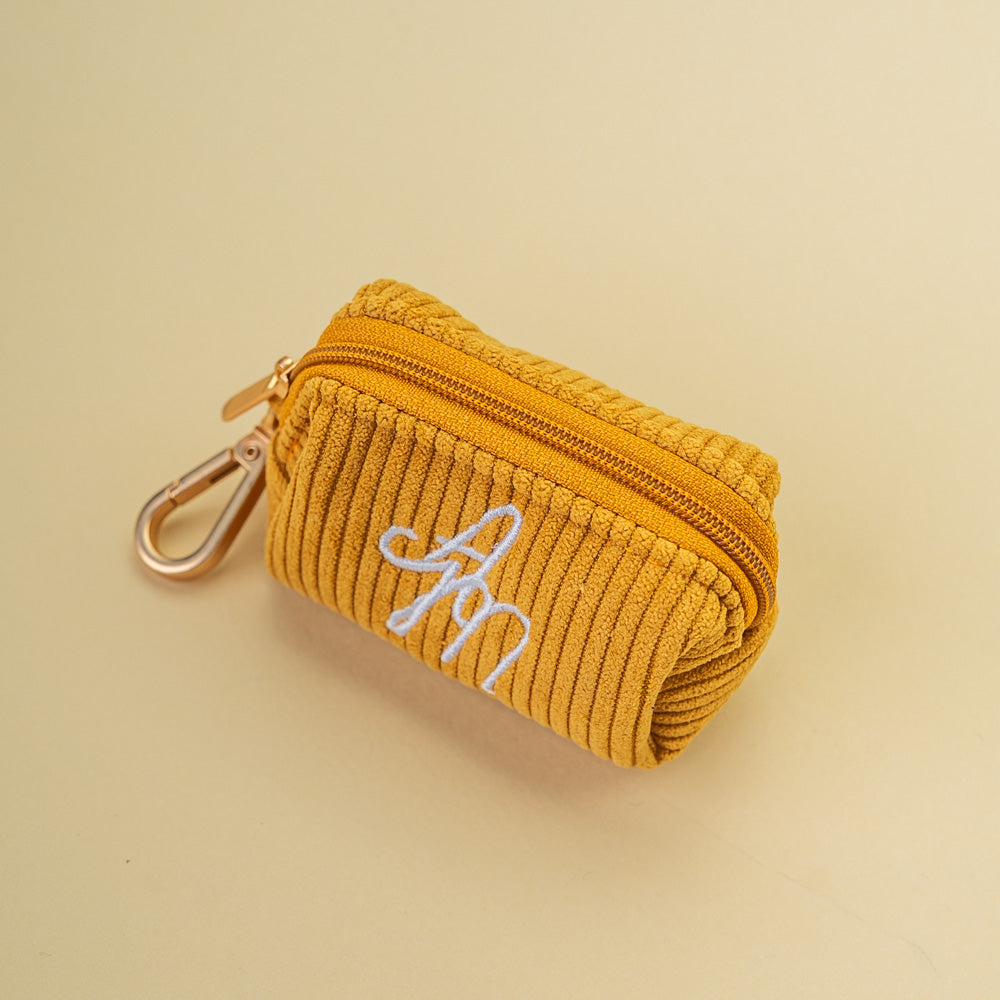 Pouzdro na sáčky Honey Cord Crush – pohled zboku se zlatou karabinkou