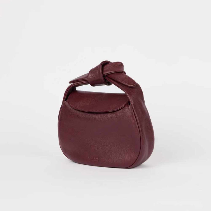 Kabelka O my Bag Amsterdam - Coco Croissant - Dark Cherry