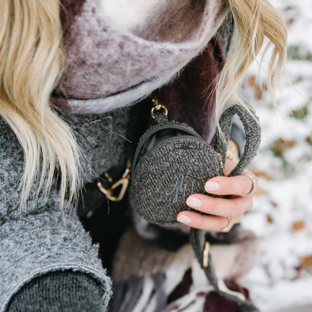 Kapsička na pamlsky Aussie Maison - Graphite Bouclé