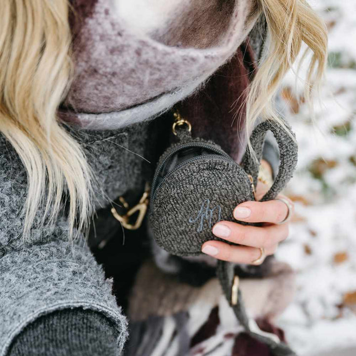 Kapsička na pamlsky Aussie Maison - Graphite Bouclé