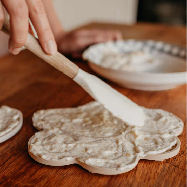 Lízací podložka Aussie Maison - Kost