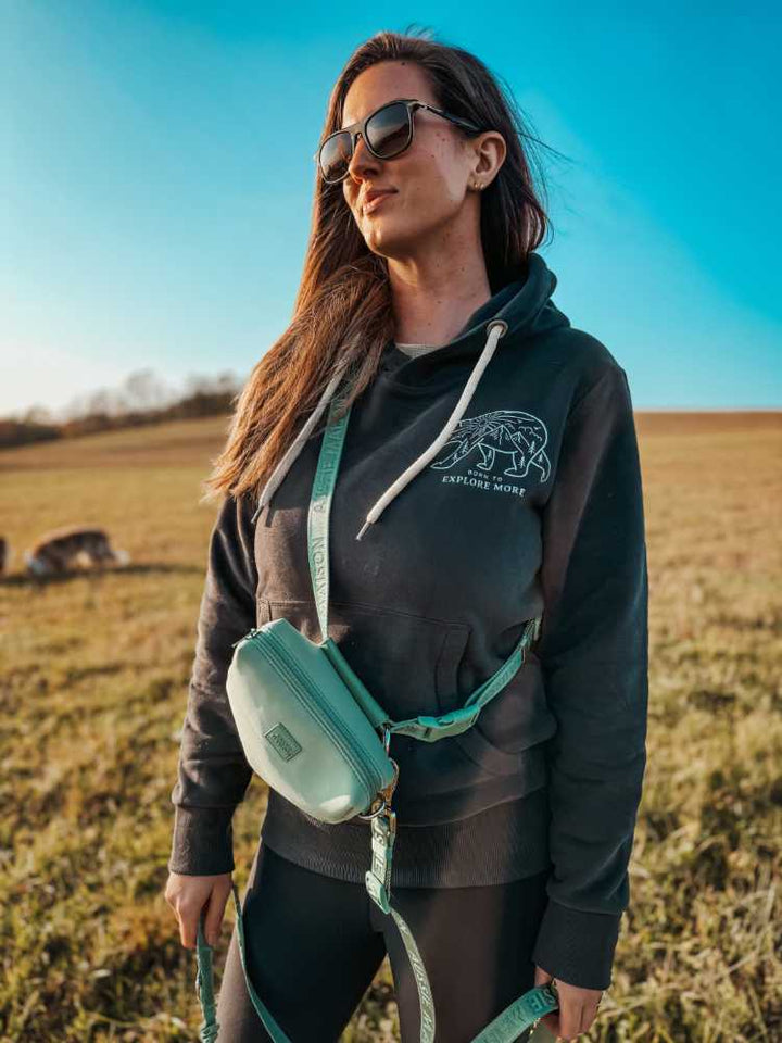 Unisex-Kapuzenpullover – Born to Explore