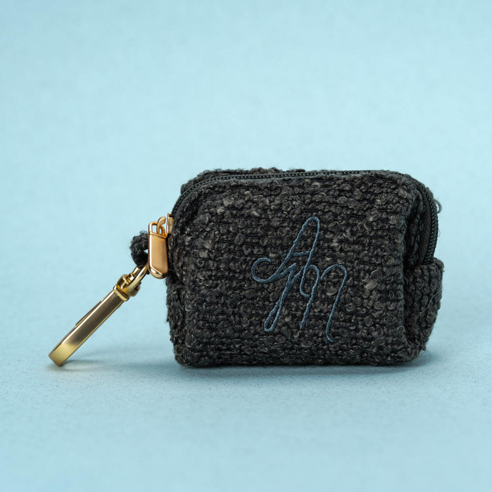Set Vodítko + Postroj + Obojek + Pouzdro Aussie Maison - Graphite Bouclé – Aussie Maison pouzdro na sáčky - Graphite Bouclé