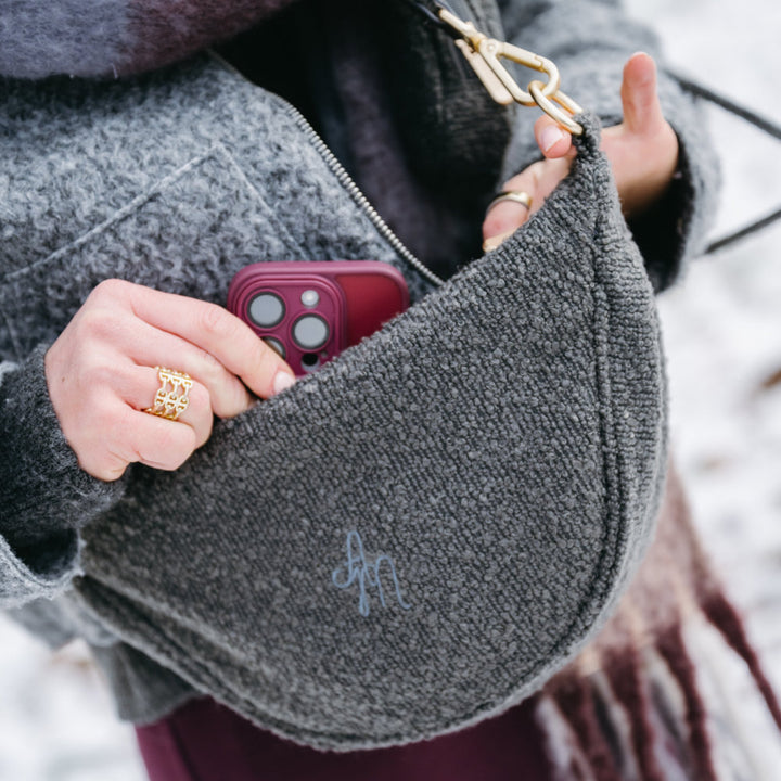 Moon Bag Pamlskovník Aussie Maison - Graphite Bouclé