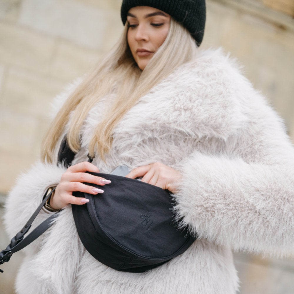 Moon Bag Pamlskovník Aussie Maison - Simply the Black